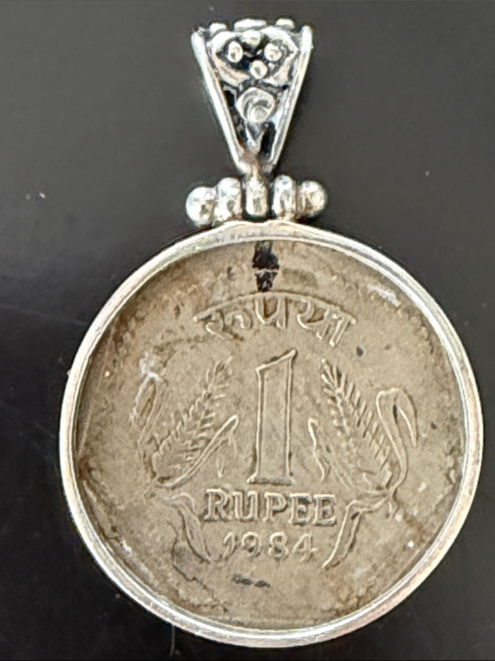 Indian 1 Rupee Cased Silver Pendant 1984